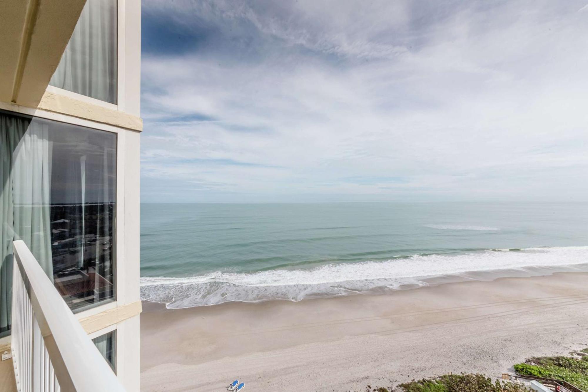 Hilton Melbourne Beach Oceanfront Eksteriør billede