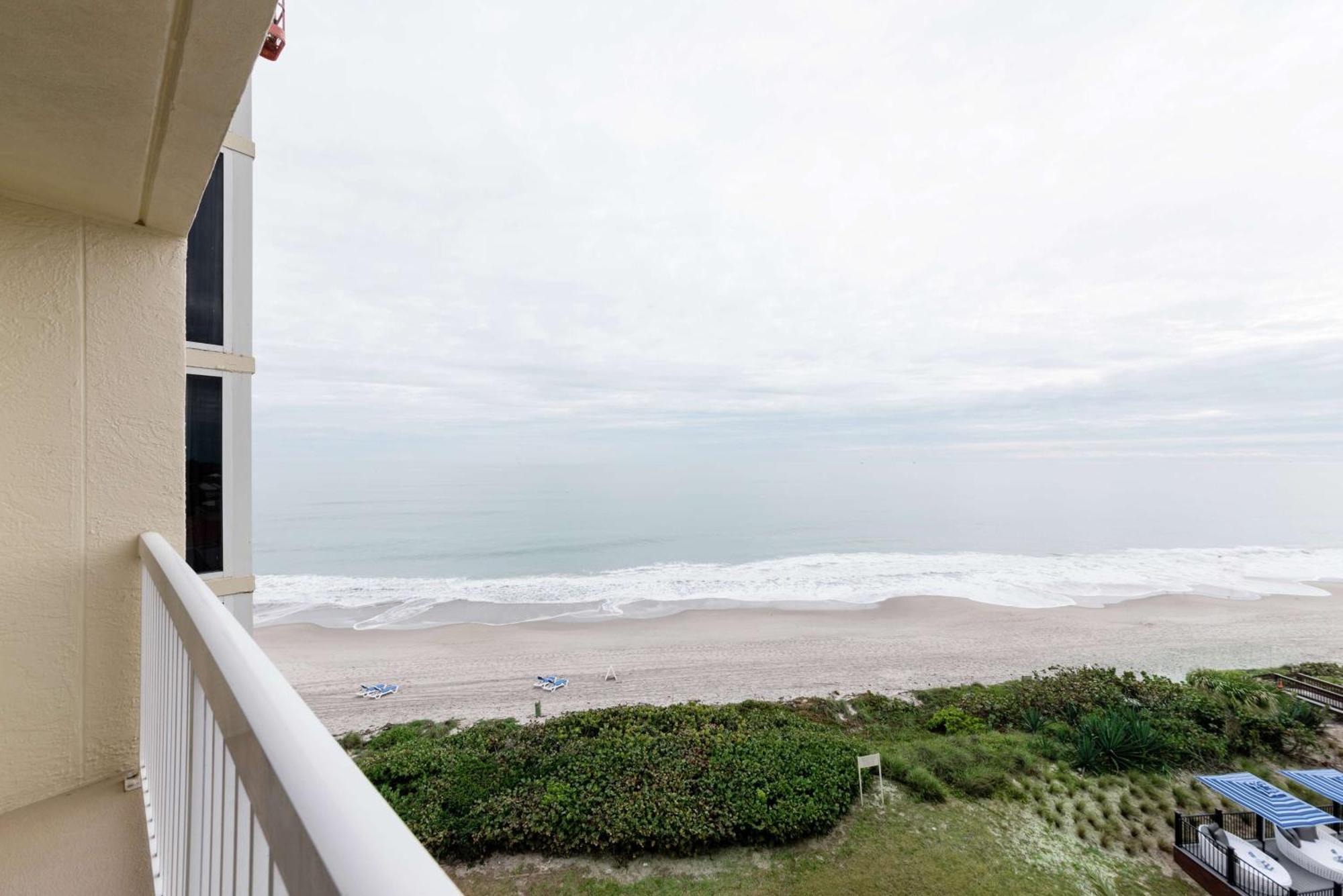 Hilton Melbourne Beach Oceanfront Eksteriør billede