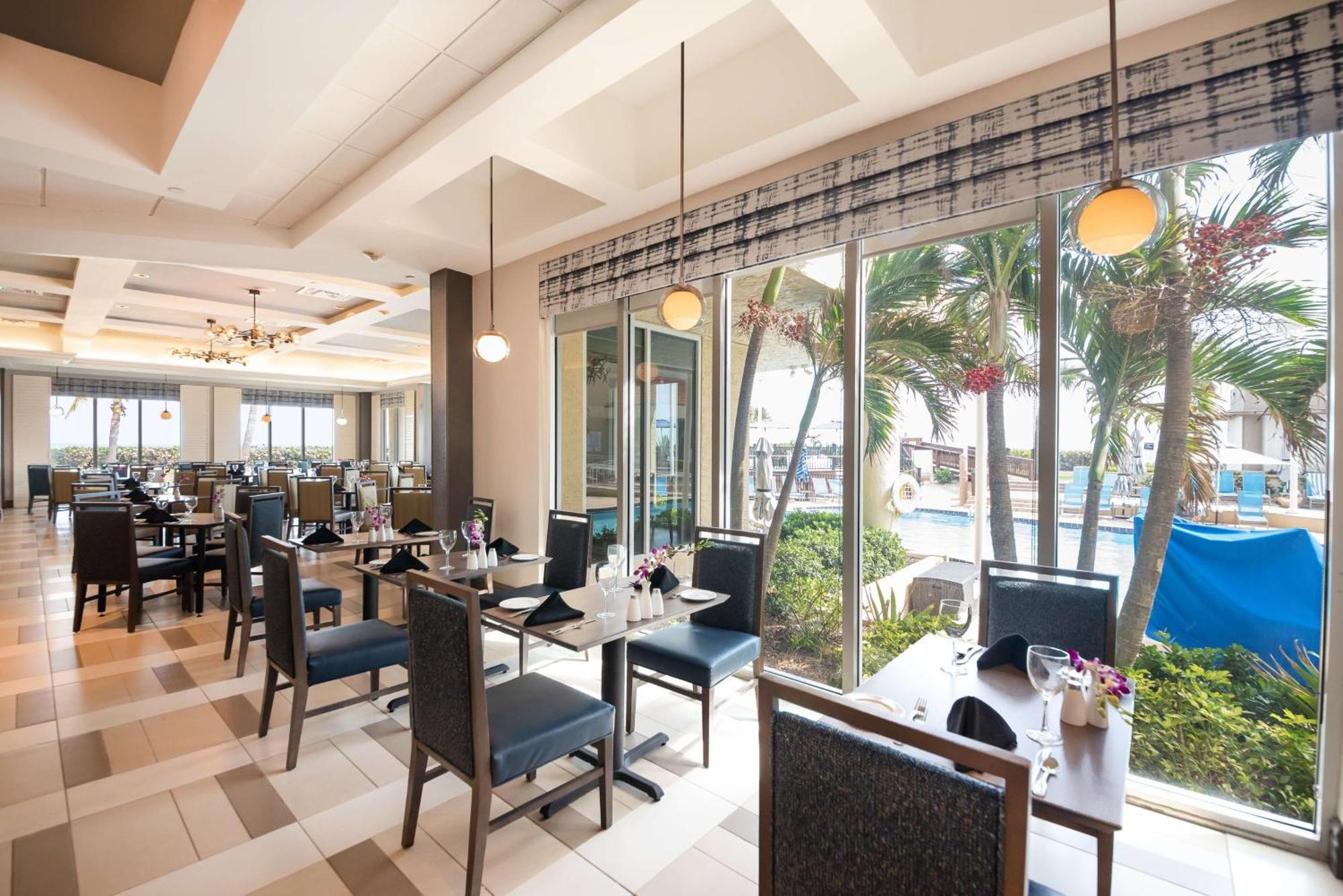 Hilton Melbourne Beach Oceanfront Eksteriør billede